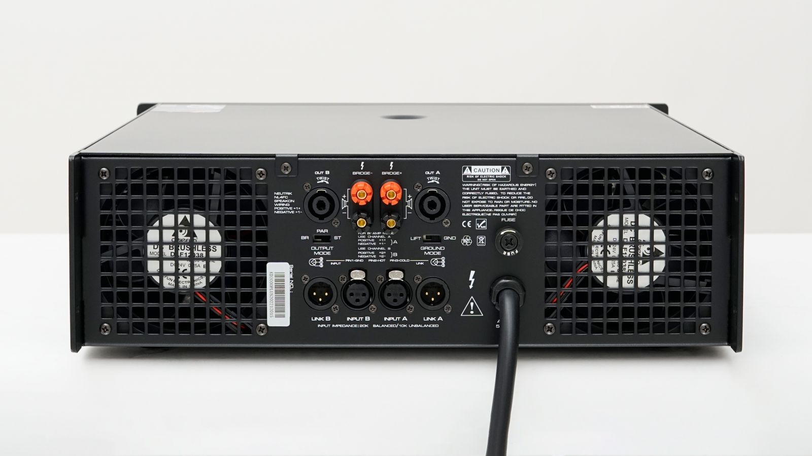 Đẩy công suất DBacoustic KD2000 Plus