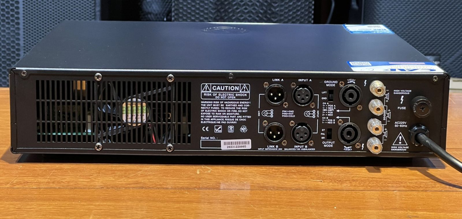 Cục Đẩy Công Suất CAF 8300A