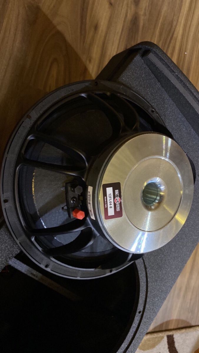 Âm Thanh Chính Hãng  Giá Sĩ