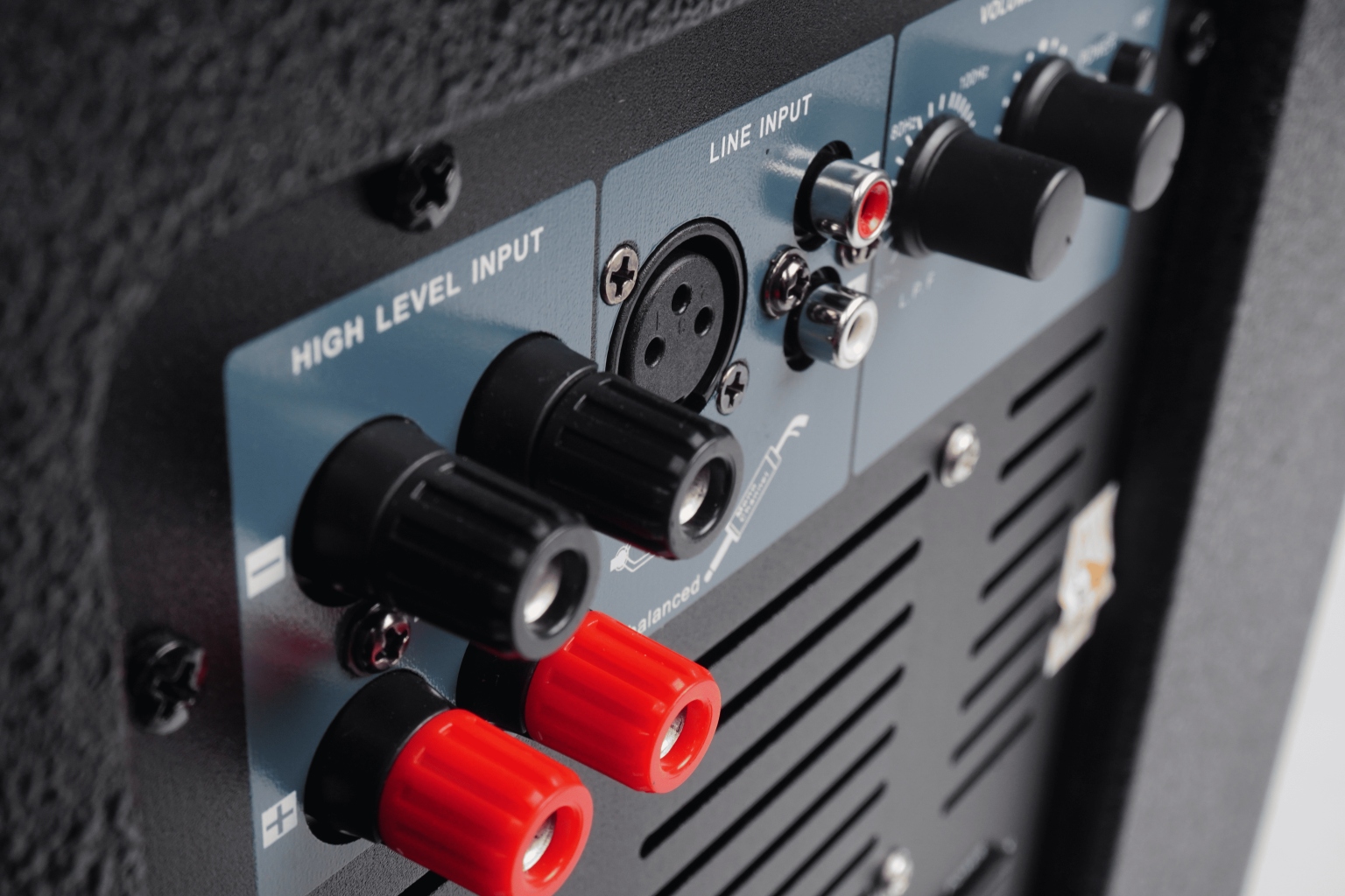 Loa Siêu Trầm CAVS CS115Pro ACTIVE 2026