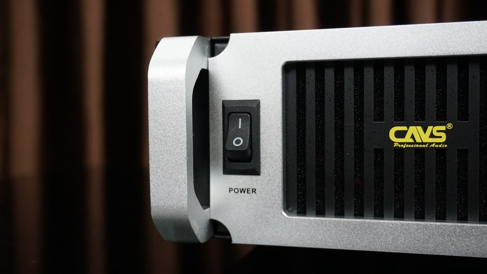 CỤC ĐẨY CÔNG SUẤT CAVS M2600 PRO