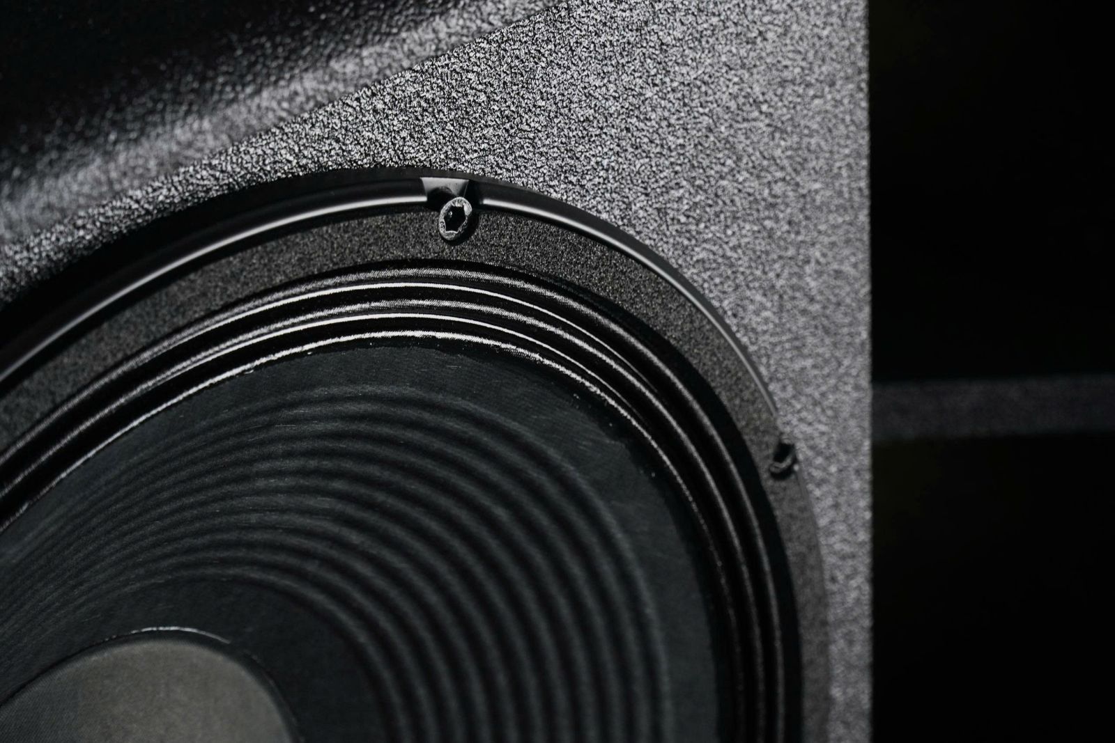 Loa Siêu Trầm CAVS CX115Pro New 2026