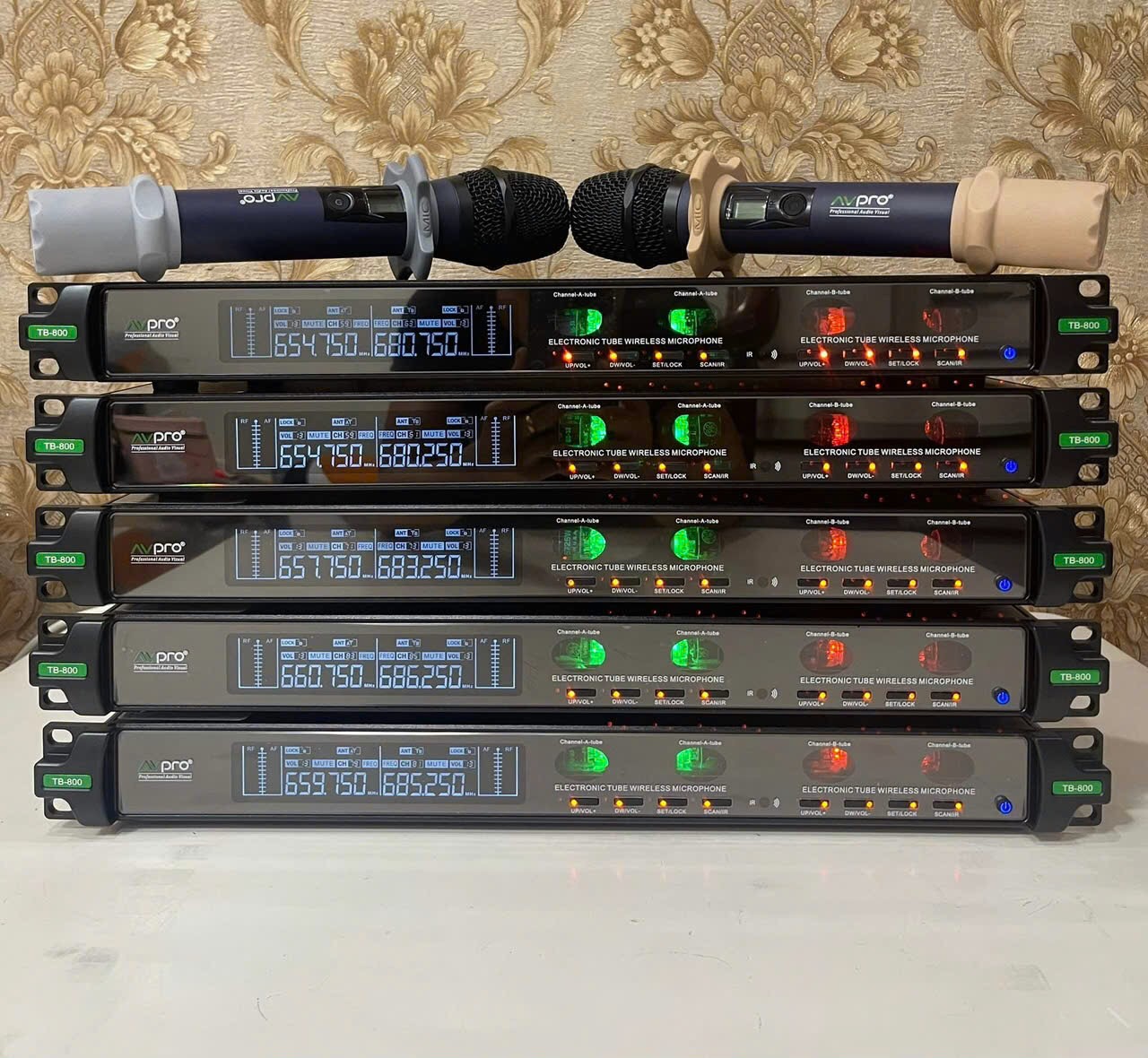 Micro Không Dây AVPRO TB800