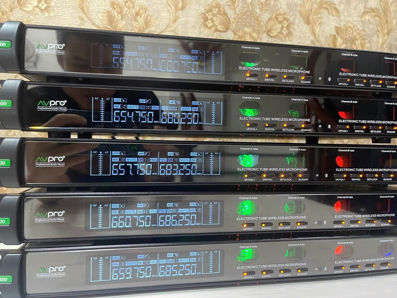 Micro Không Dây AVPRO TB800