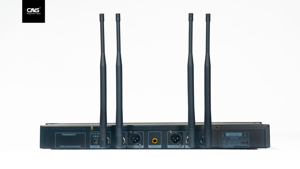 Micro Không Dây CAVS S8 2023